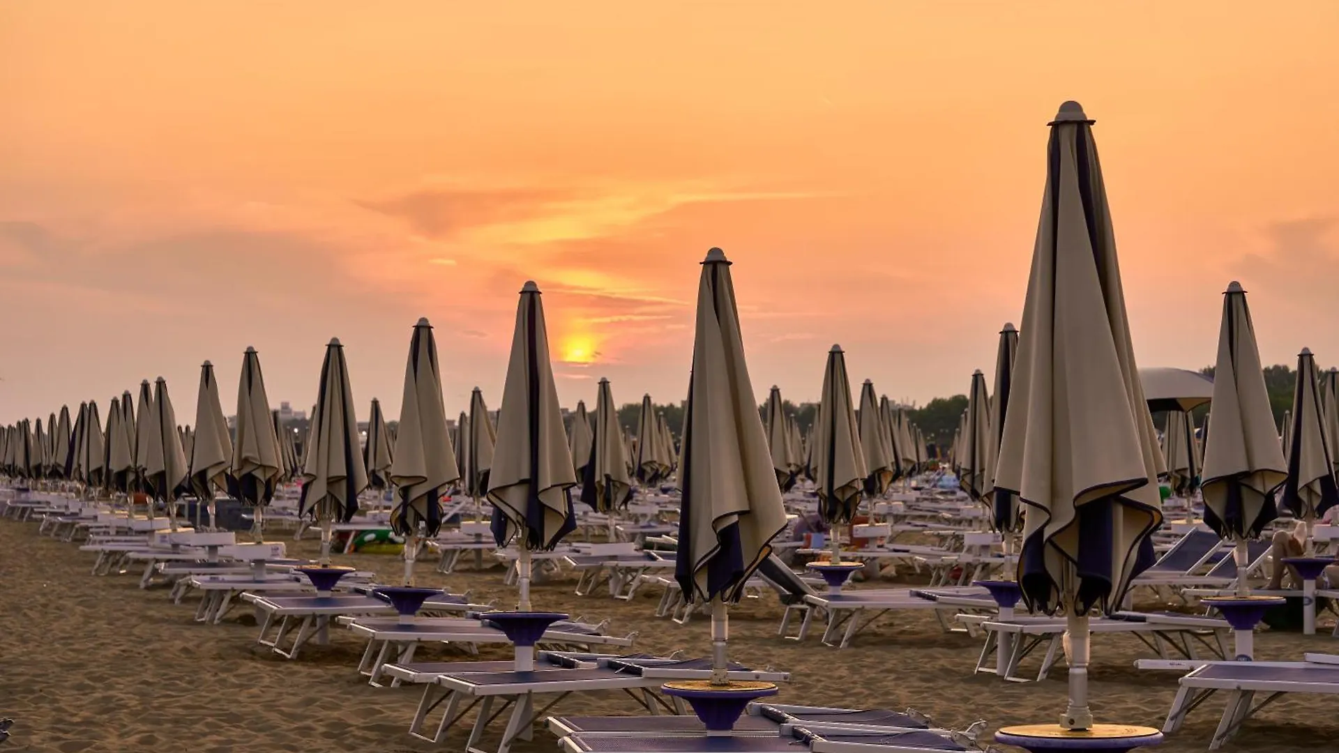 Charming House Near The Beach With Pool Bibione Apartment