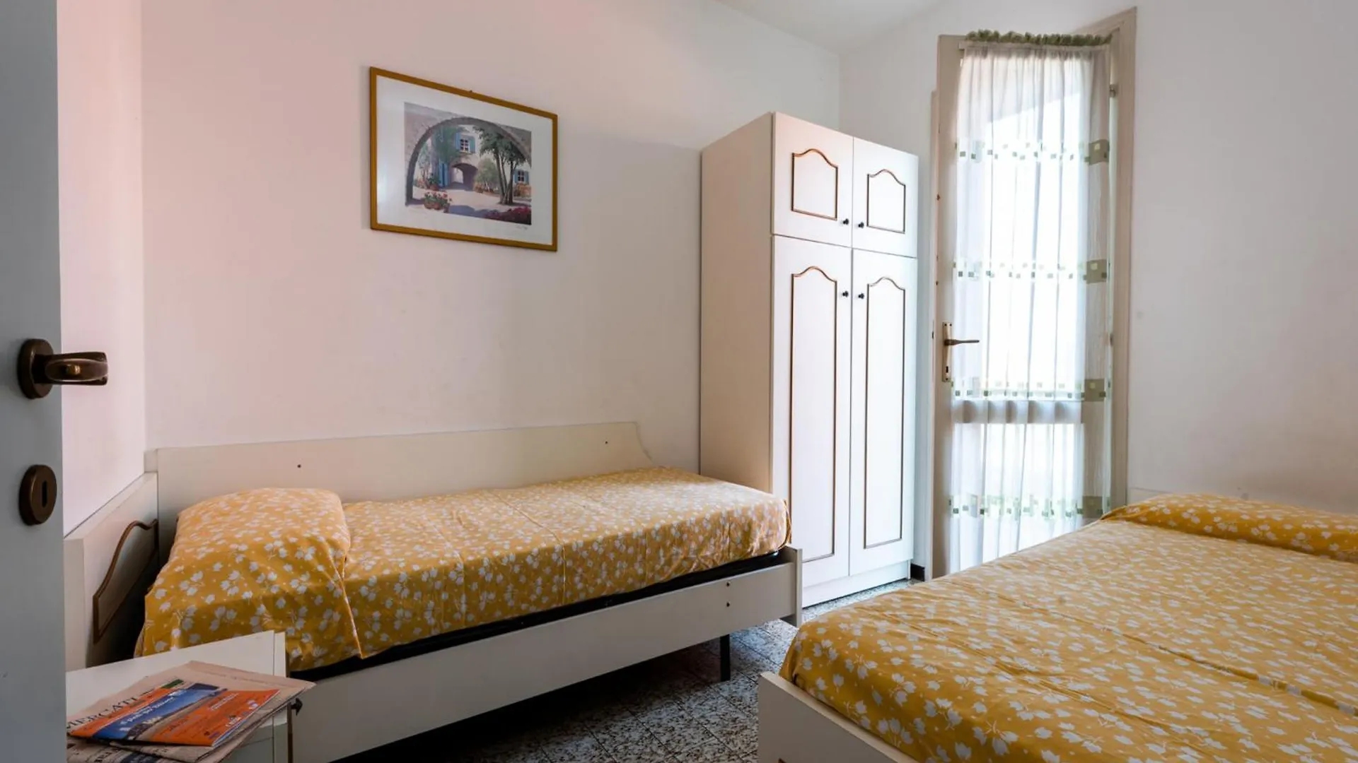 Charming House Near The Beach With Pool Bibione Apartment