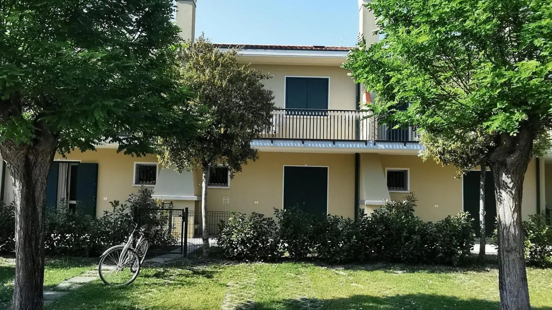 Apartment Charming House Near The Beach With Pool Bibione Italy